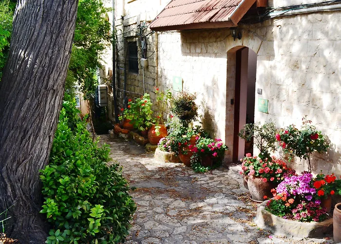 Palacio Domain - Stylish European Luxury Boutique Hotel