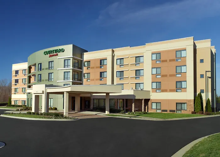 Courtyard By Marriott Clarksville