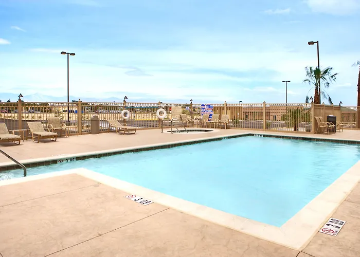 Hampton Inn & Suites Ridgecrest