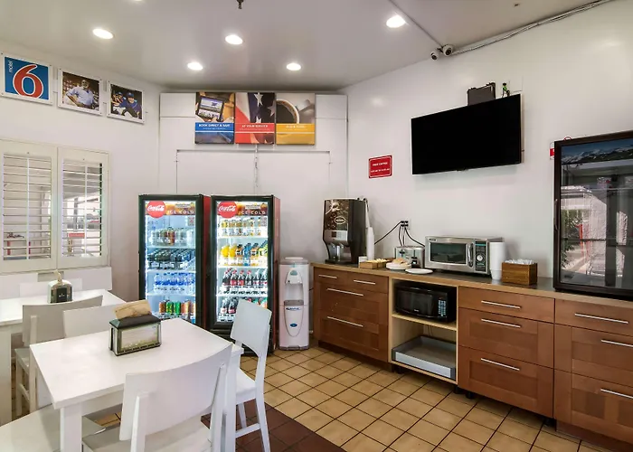 Motel 6 Monterey Park