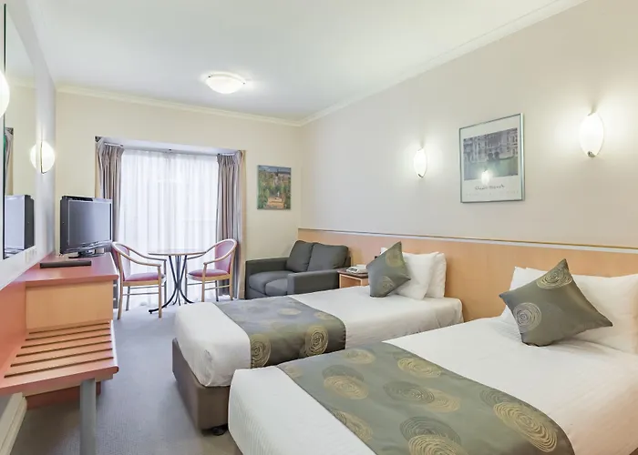 The Waverley International Hotel