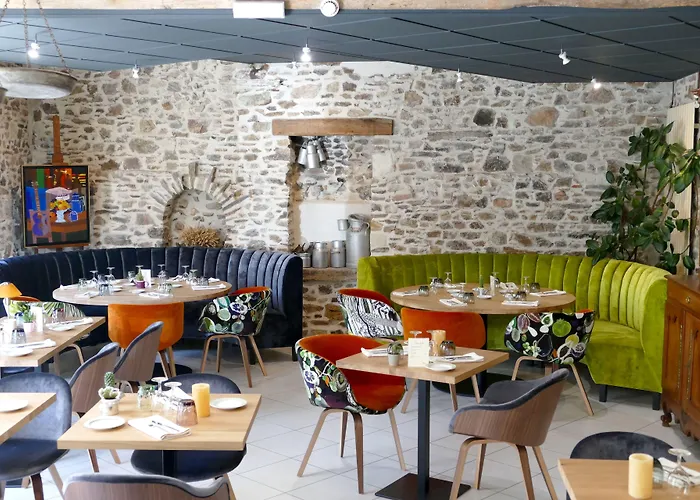 Logis Hotels Le Champalud Restaurant La Citadelle