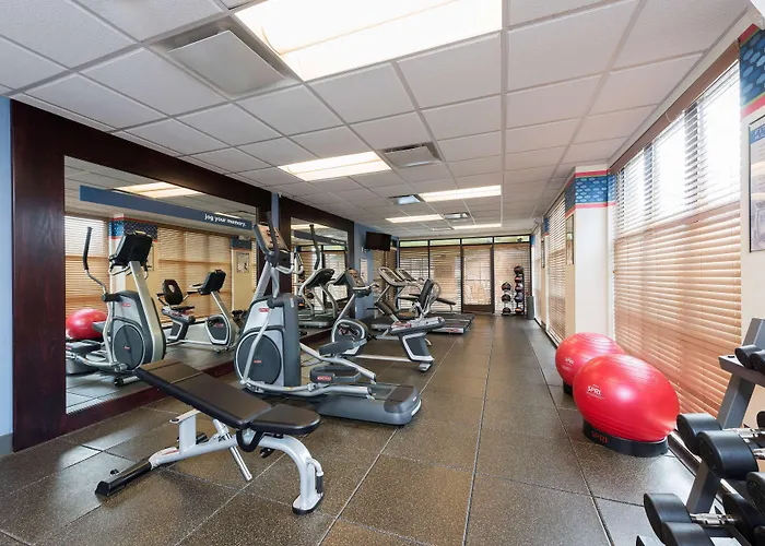 Hampton Inn Detroit Roseville
