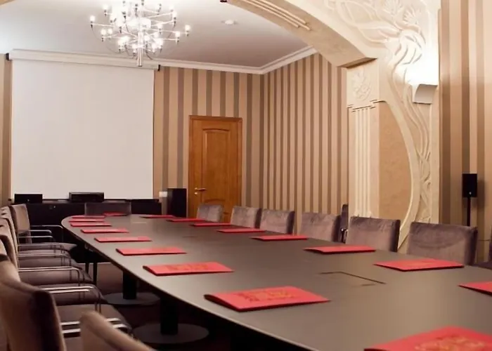 Diplomat Club Hotel