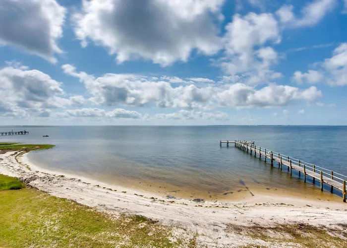 Beachfront Cottage W/ Dock On Florida Gulf Coast