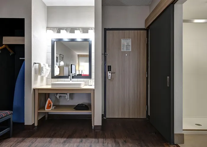Country Inn & Suites By Radisson, Pierre, Sd