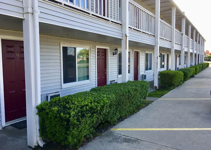 Thumb Heritage Inn