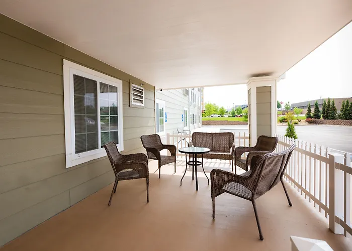Hawthorn Extended Stay By Wyndham Saint Robert