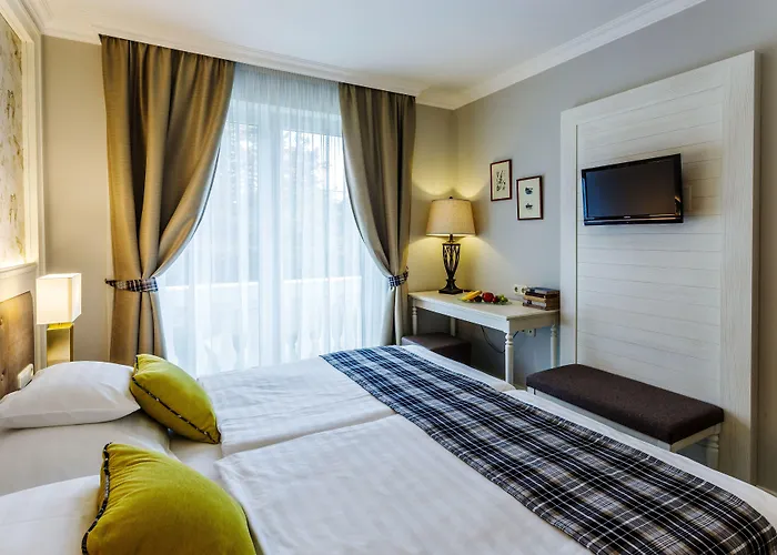 Villa Medici Hotel & Restaurant