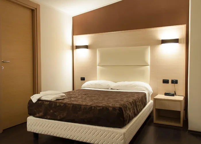 Hotel Sogni D'Oro Airport