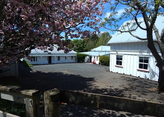 Lupton Lodge