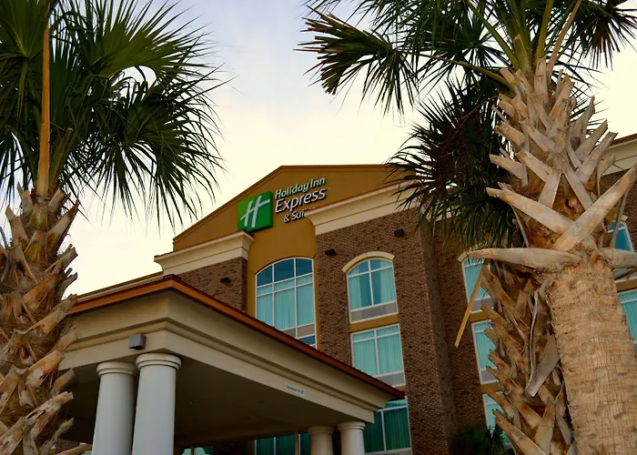 Holiday Inn Express & Suites Charleston Arpt-Conv Ctr Area By Ihg