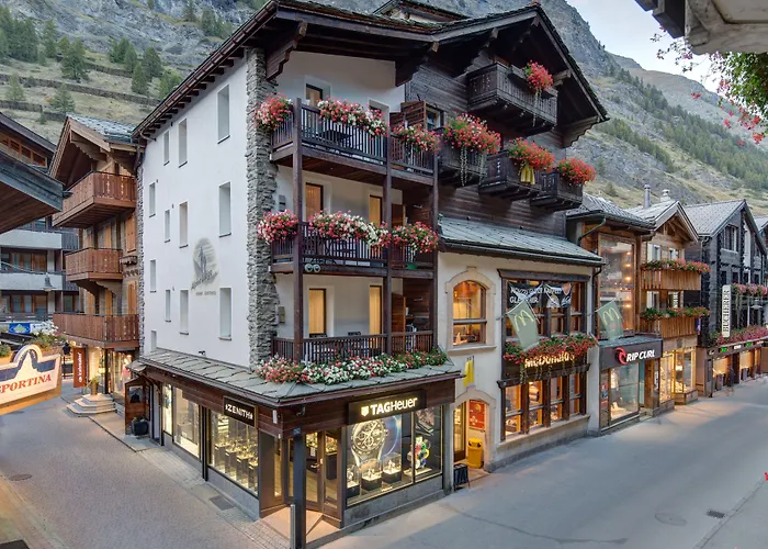Alpine Lodge