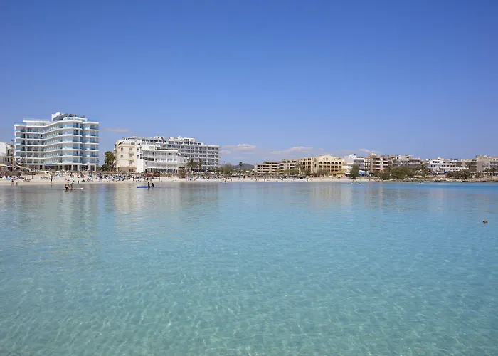 Universal Hotel Perla