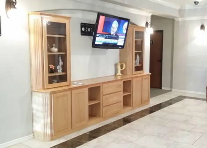 Premium Inn And Suites