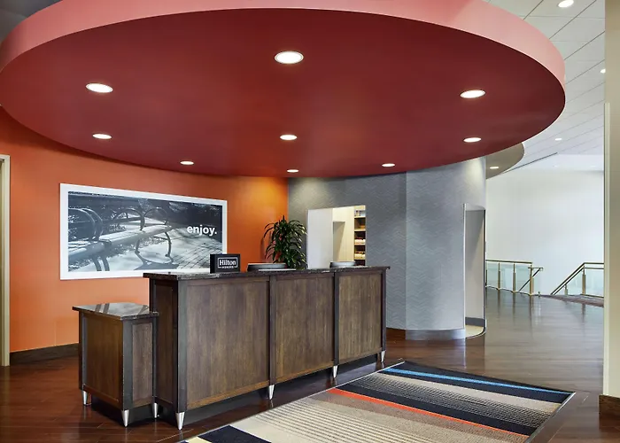 Hampton Inn & Suites Mt. Prospect