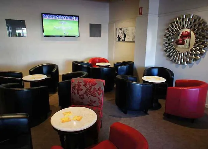 Lees Hotel