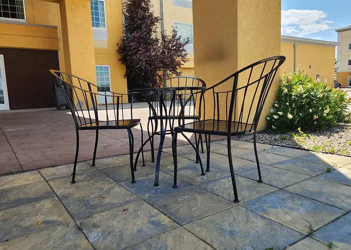 Expressway Suites Minot