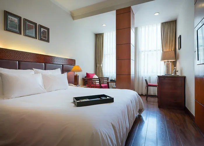 Hanoi E Central Luxury Hotel