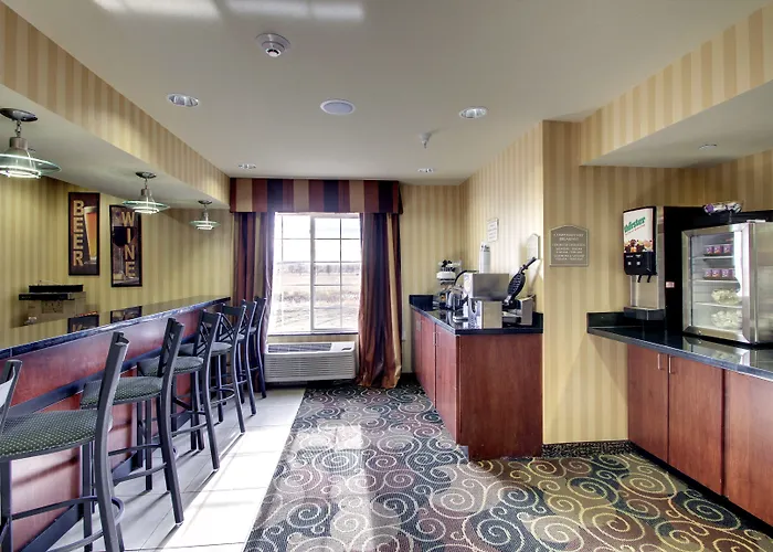 Cobblestone Hotel - Wayne