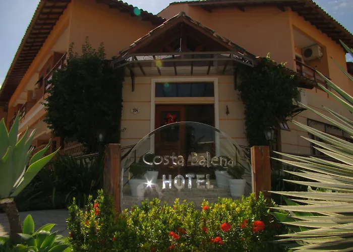 Hotel Costa Balena, Conforto e Piscina aquecida e coberta a 100m da Praia da Enseada