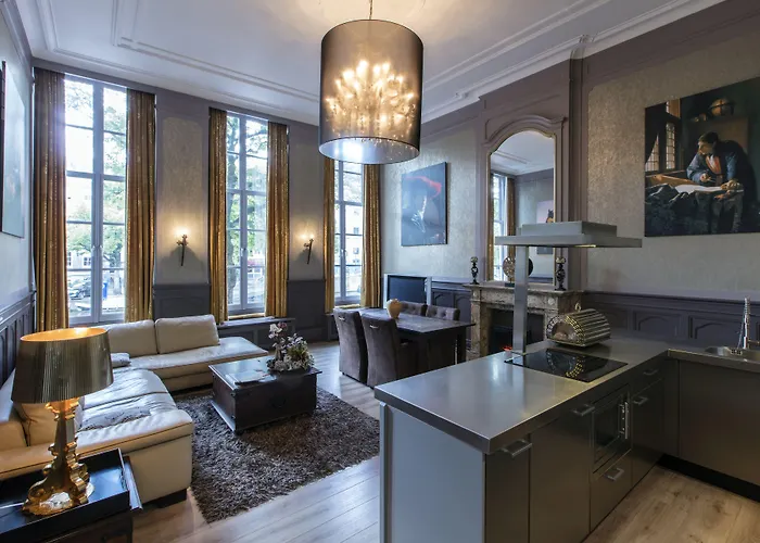 Dutch Masters Short Stay Apartments
