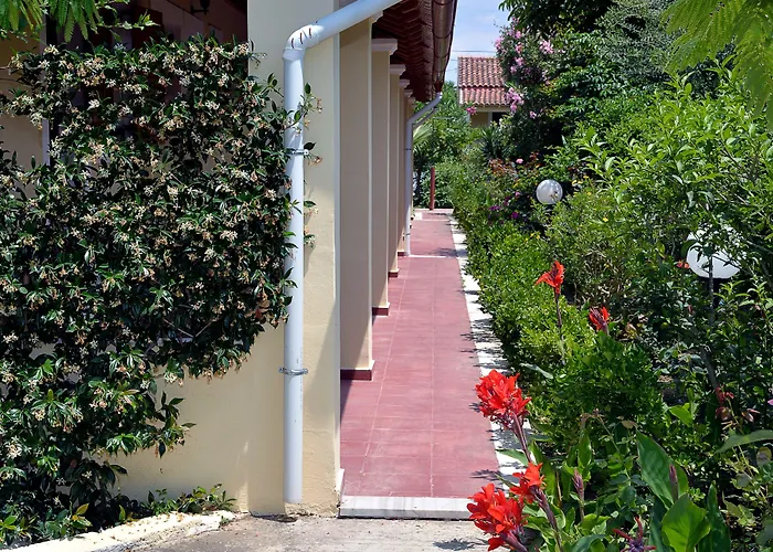 Feeloxenia Corfu Apartments