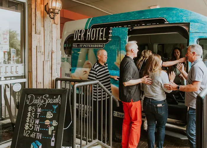 Hollander Hotel - Downtown St. Petersburg