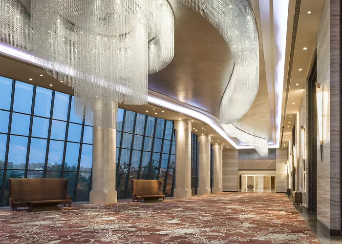 Sheraton Changchun Jingyuetan Hotel