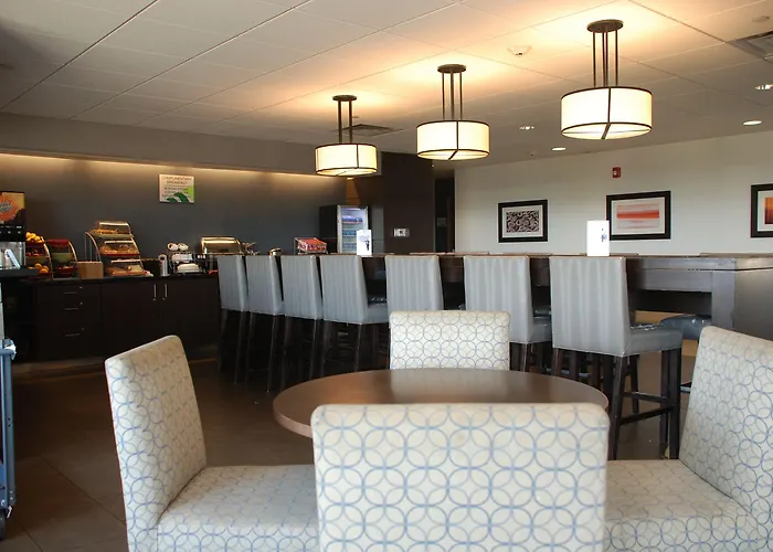 Wingate By Wyndham - Bismarck