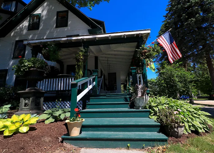 Follansbee Inn