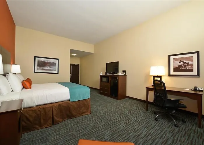 Best Western Plus Longhorn Inn & Suites
