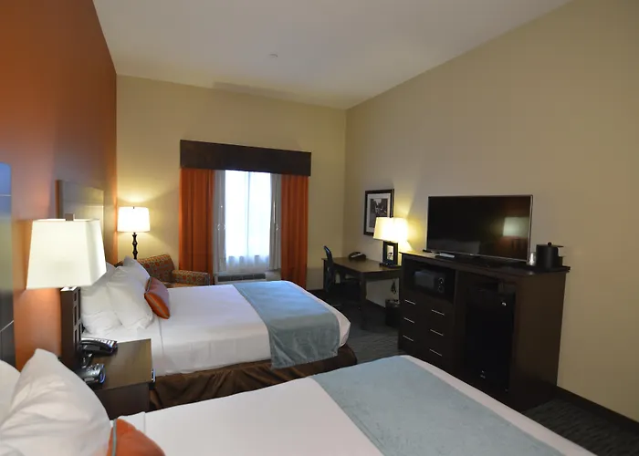 Best Western Plus Longhorn Inn & Suites