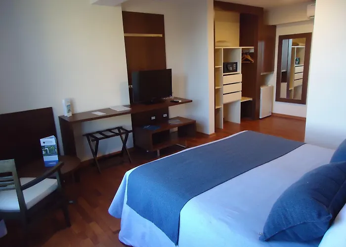 Puerto Amarras Hotel & Suites