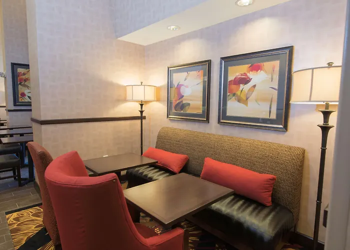 Hampton Inn & Suites Bismarck Northwest