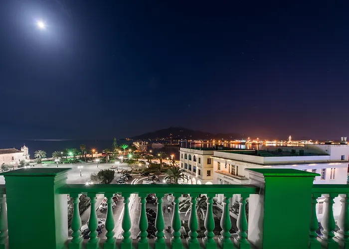 Phoenix Hotel