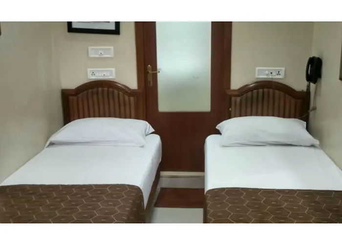 Elphinstone Hotel