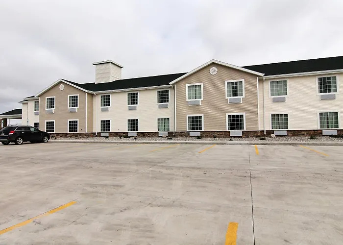 Amerivu Inn And Suites - Crookston