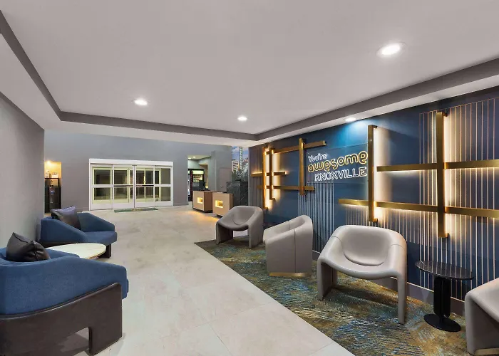 La Quinta By Wyndham Knoxville Central Papermill