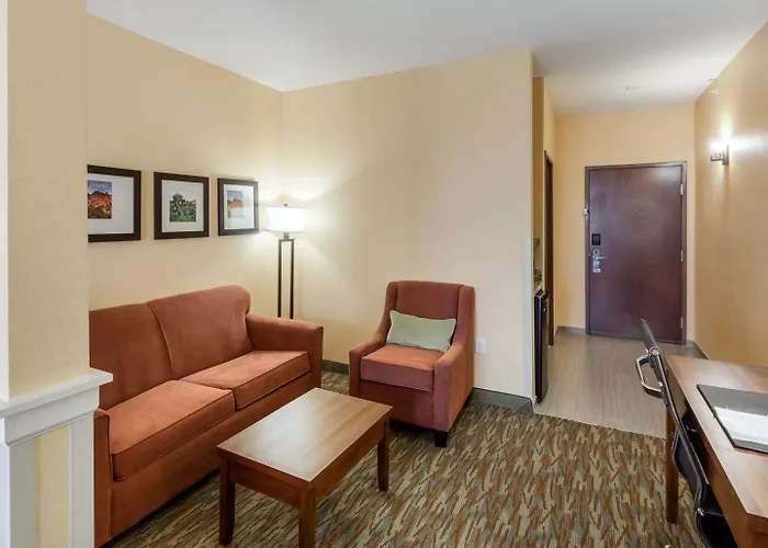 Comfort Suites Cotulla Near I-35