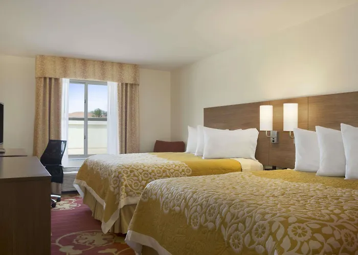 Days Inn & Suites By Wyndham Belmont