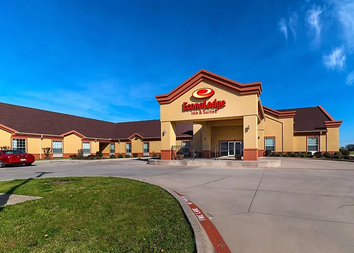 Econo Lodge Inn & Suites Bridgeport