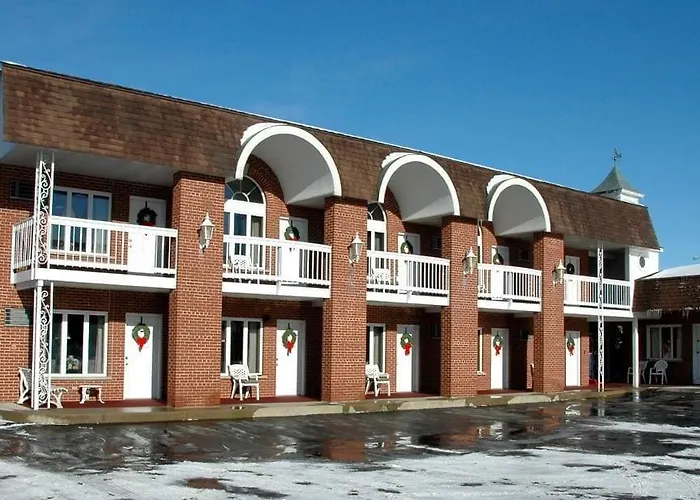 Lockport Inn And Suites