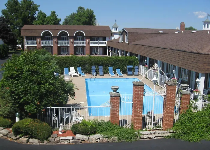 Lockport Inn And Suites