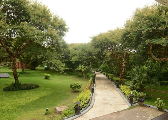 Bagan Thiripyitsaya Sanctuary Resort