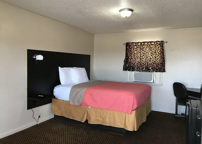 Laci'S Country Inn - Knob Noster