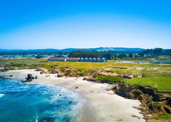 Surf And Sand Lodge