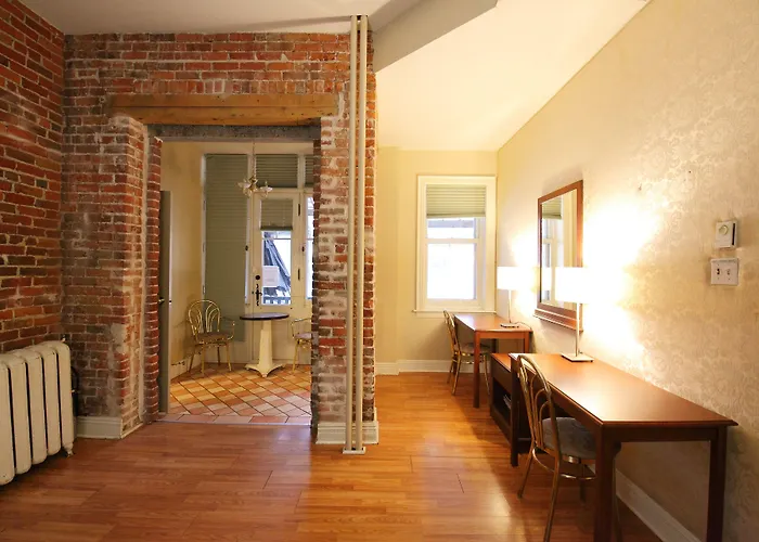 Hôtel Manoir Vieux-Québec