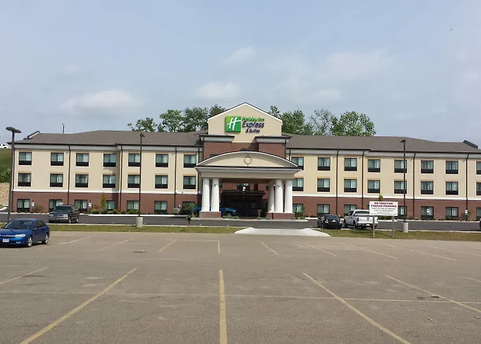 Holiday Inn Express & Suites Cambridge By Ihg