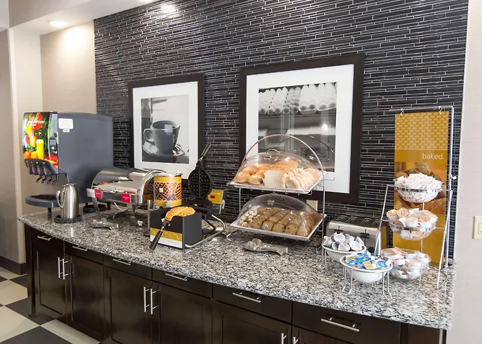 Hampton Inn & Suites Oklahoma City Airport